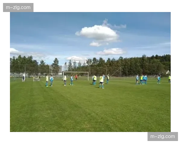 法国体育电视台Canal+推出定位球战术分析专题节目