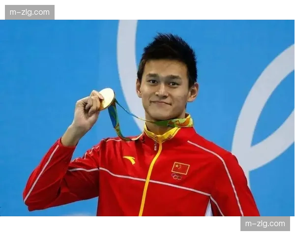 特写：退役运动员转型体育评论员，以新视角解读赛场风云